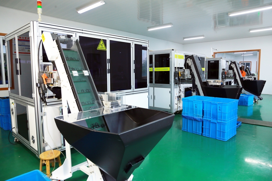 Jiangsu Kunyuan Rubber & Plastic Technology Co.,Ltd خط إنتاج المصنع